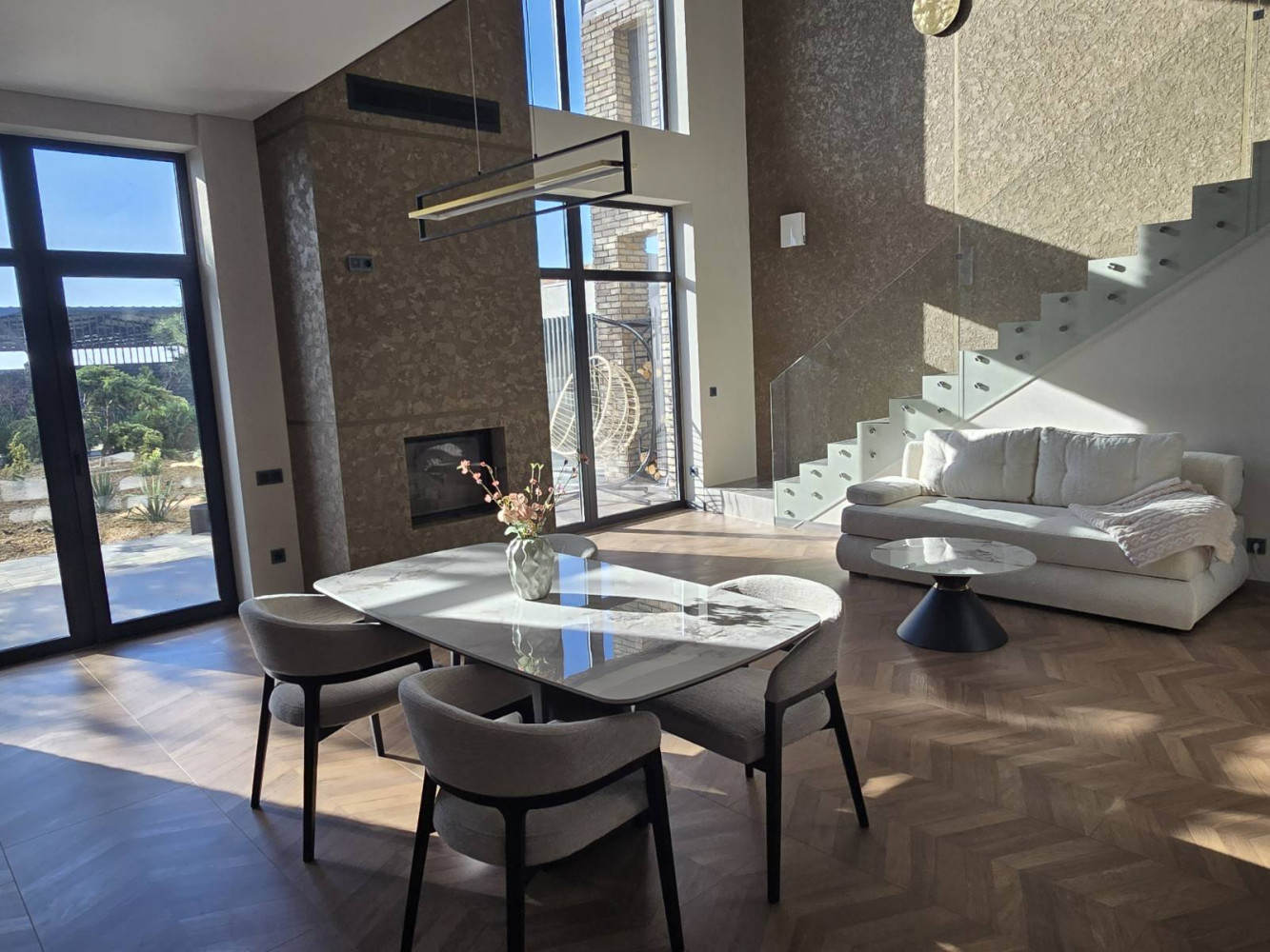 Дом на ул. Дружбы Народов, 175 м², 450 000$ — FAKTOR