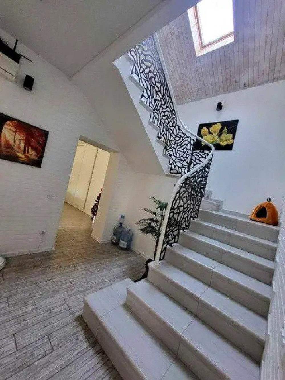 Дом на ул. Светлая (Царское село), 262 м², 224 000$ — FAKTOR