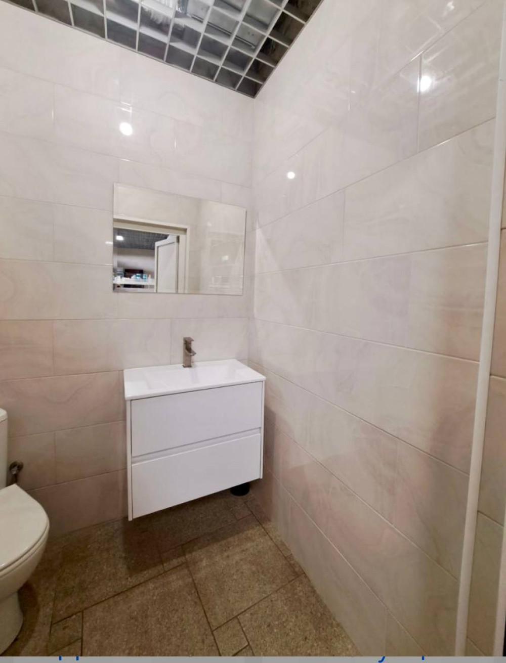 Комерційна нерухомість на вул. Раскидайловская, 300 м², 500 000$ — FAKTOR