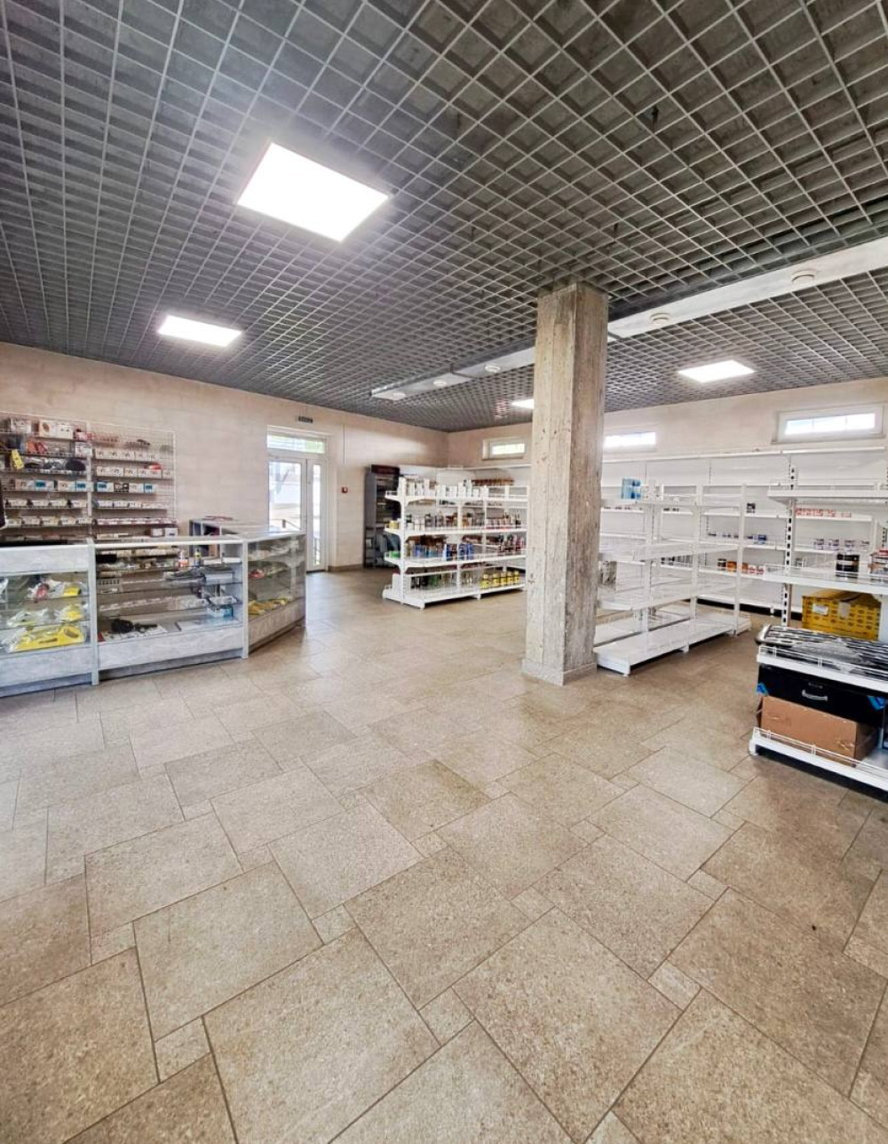 Комерційна нерухомість на вул. Раскидайловская, 300 м², 500 000$ — FAKTOR