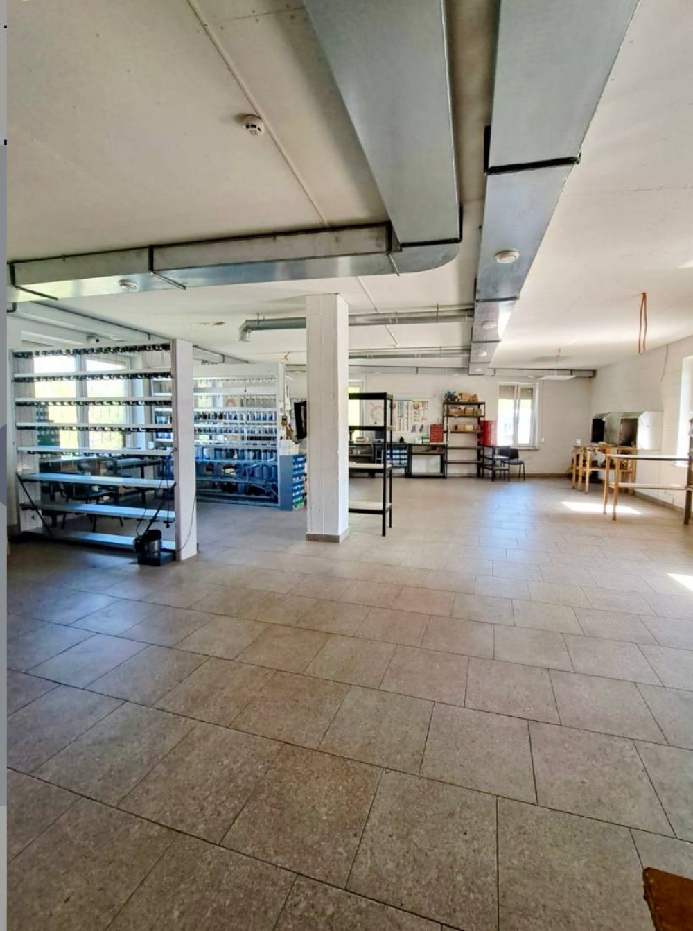 Комерційна нерухомість на вул. Раскидайловская, 300 м², 500 000$ — FAKTOR