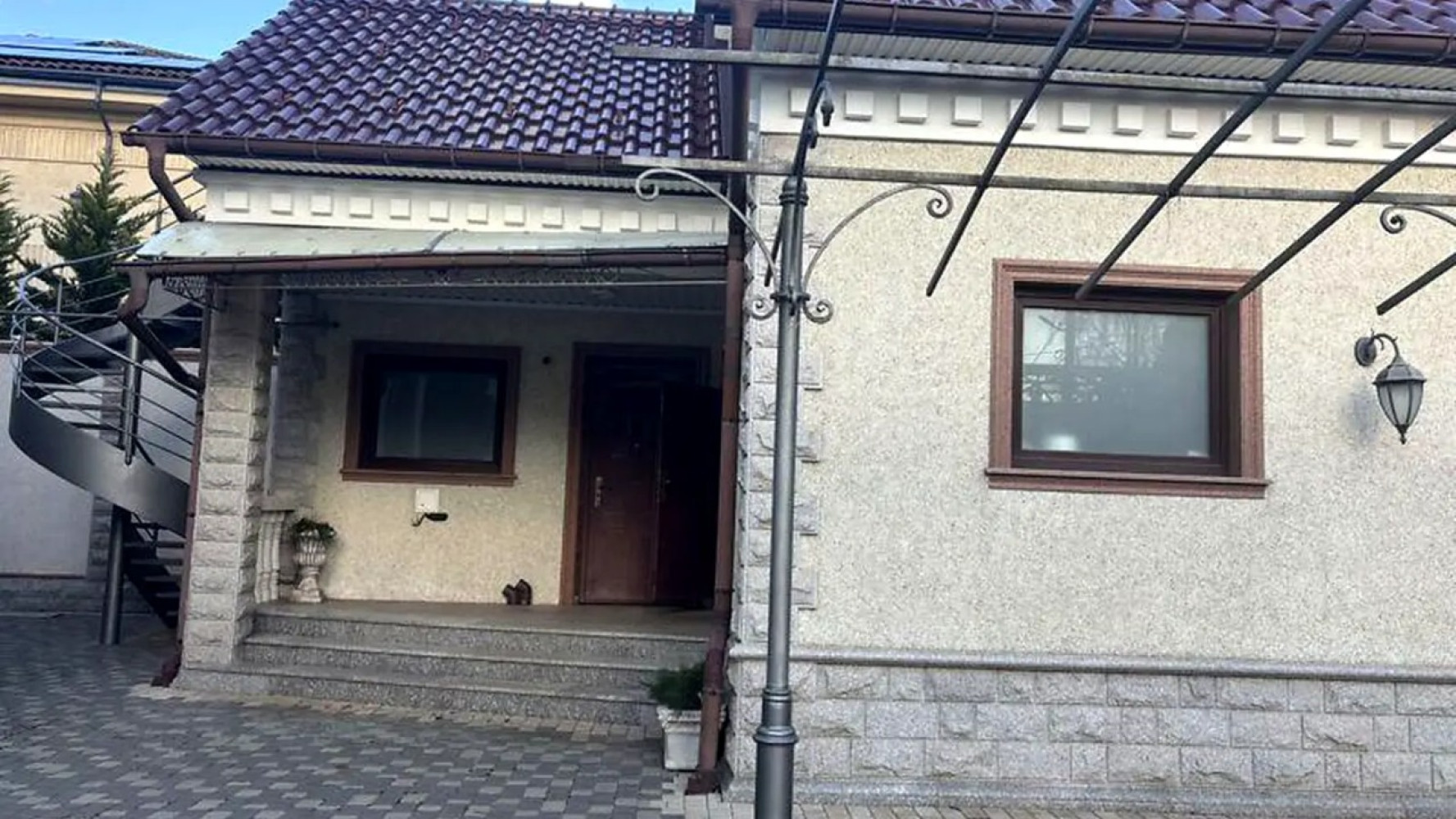 Дом на ул. Бернардацци, 616 м², 950 000$ — FAKTOR