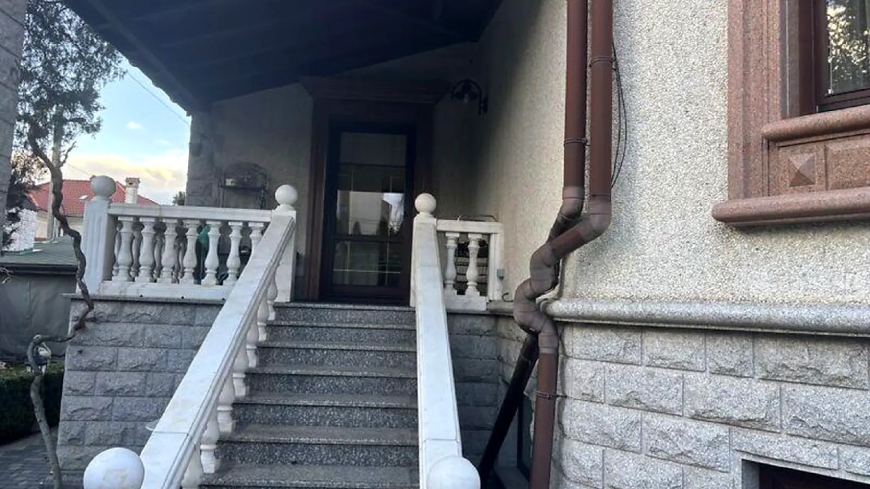 Дом на ул. Бернардацци, 616 м², 950 000$ — FAKTOR