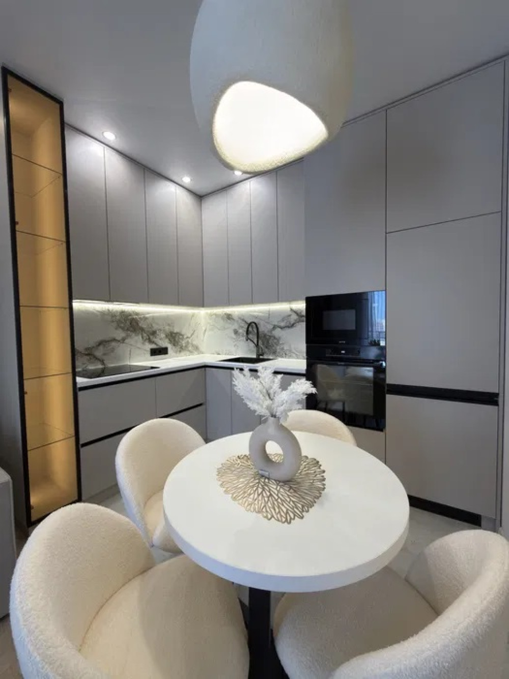 Квартира на вул. Краснова, 42 м², 80 000$ — FAKTOR