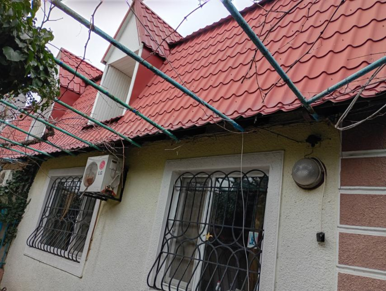 Комерційна нерухомість на вул. Виноградная, 288 м², 90 000$ — FAKTOR