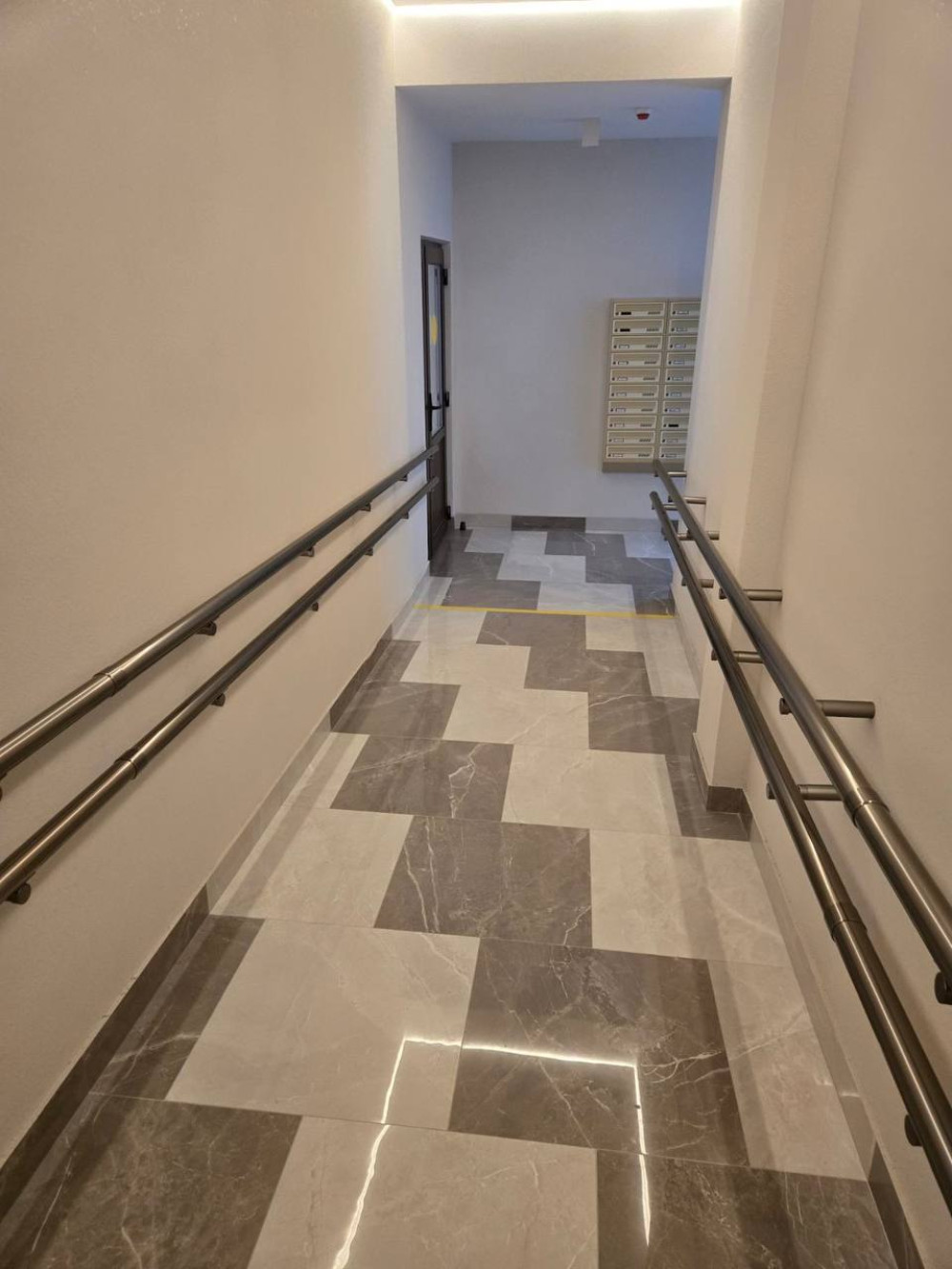 Квартира на вул. Глушко Академика проспект, 35 м², 51 900$ — FAKTOR