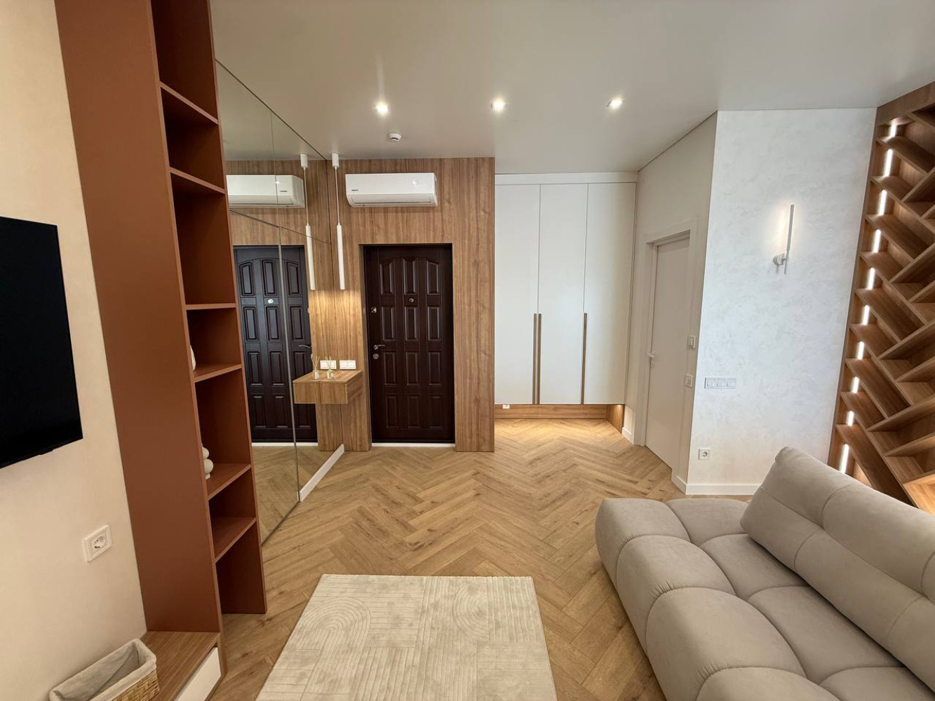Квартира на ул. Краснова, 65 м², 135 000$ — FAKTOR