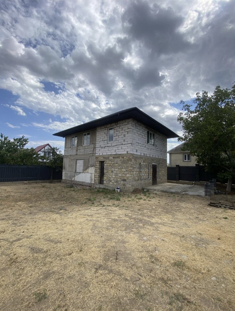 Дом на ул. Ореховая, 140 м², 50 000$ — FAKTOR
