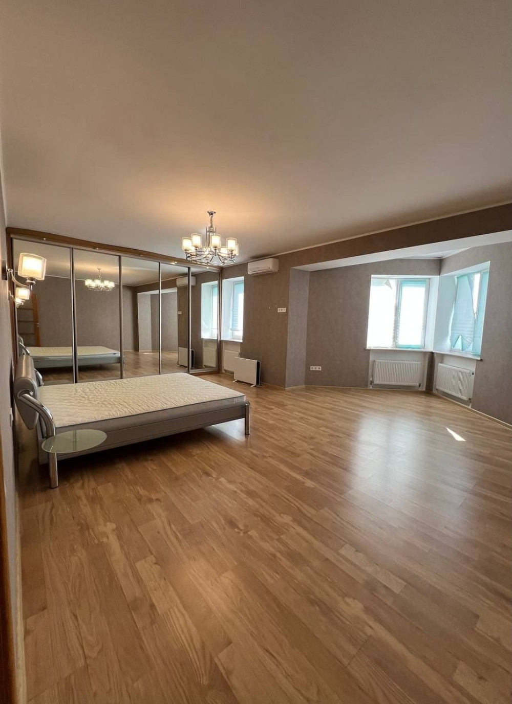 Квартира на ул. Педагогическая, 164 м², 140 000$ — FAKTOR