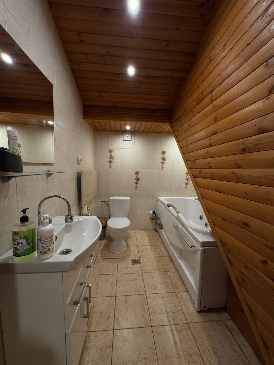 Будинок на вул. Горностаева, 281 м², 95 000$ — FAKTOR