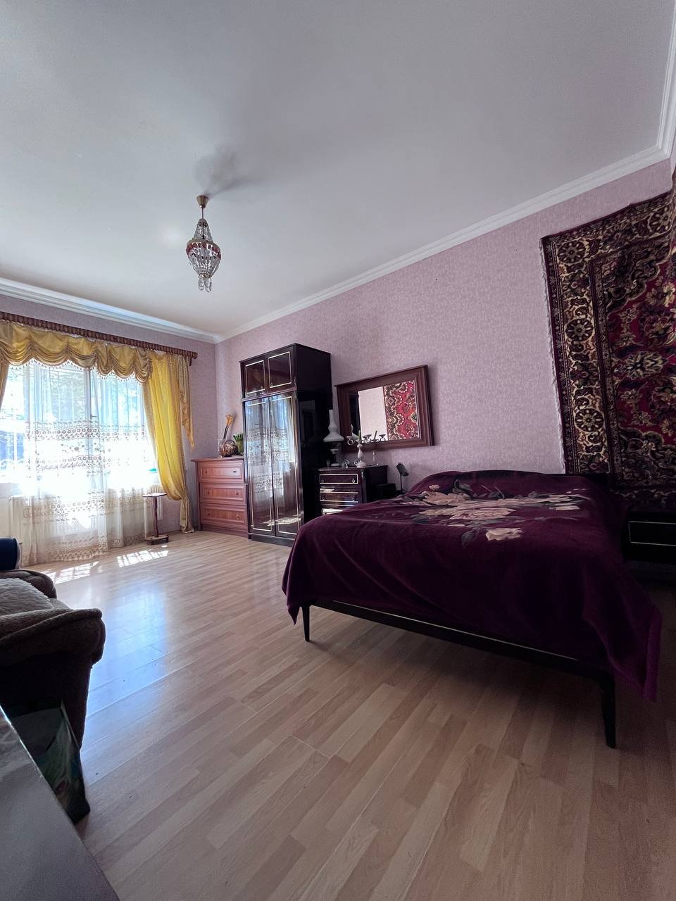 Дом на ул. Светлая (Царское село), 281 м², 180 000$ — FAKTOR