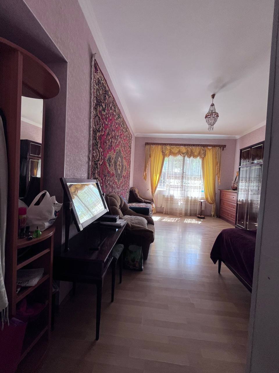 Дом на ул. Светлая (Царское село), 281 м², 180 000$ — FAKTOR