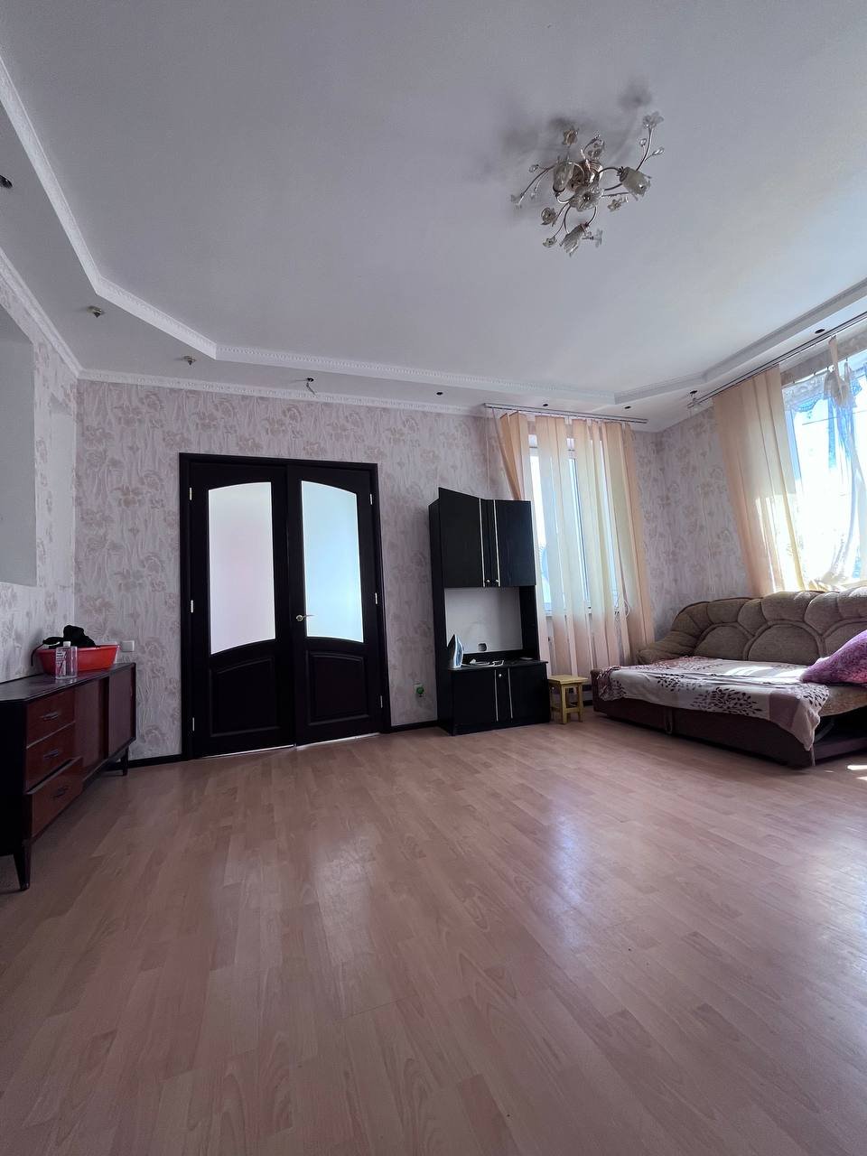 Дом на ул. Светлая (Царское село), 281 м², 180 000$ — FAKTOR
