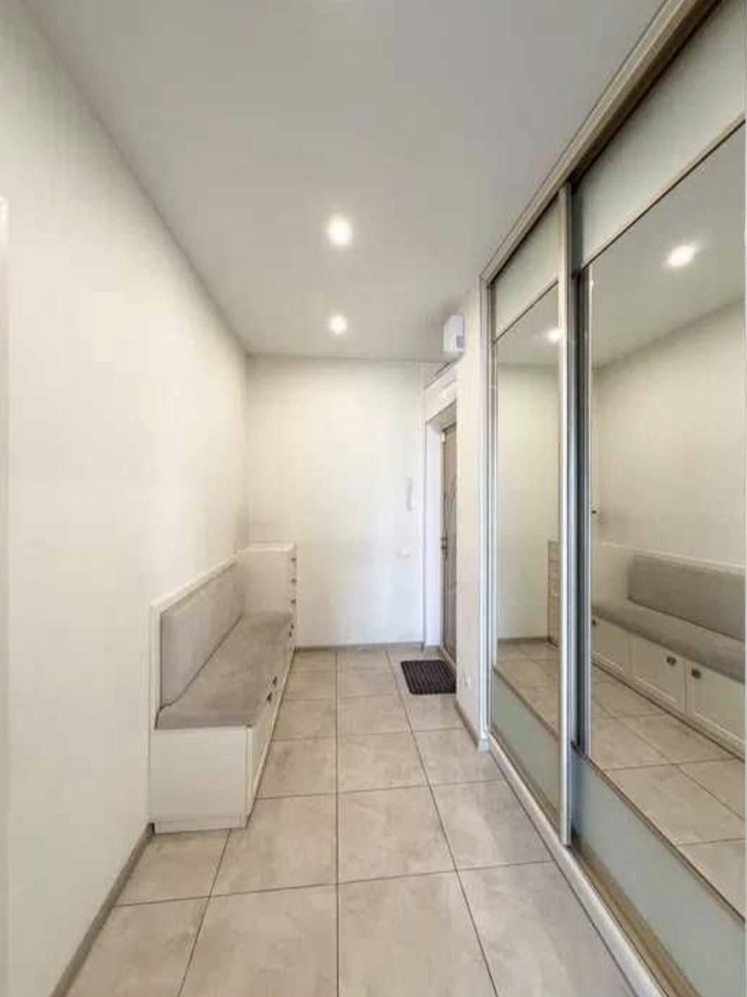 Квартира на вул. Массив Радужный, 79 м², 85 000$ — FAKTOR