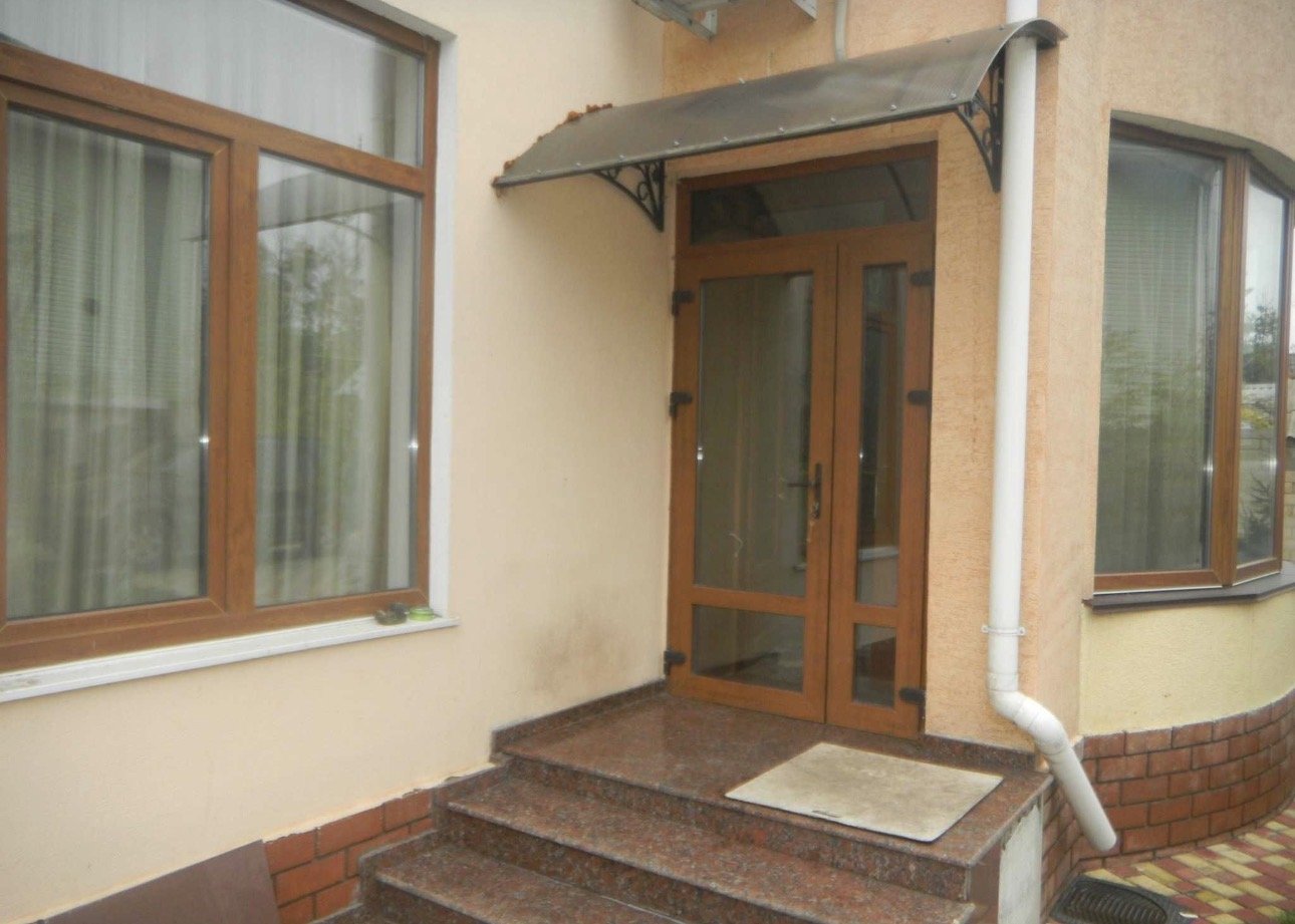 Будинок на вул. Черноморцев, 306 м², 119 900$ — FAKTOR