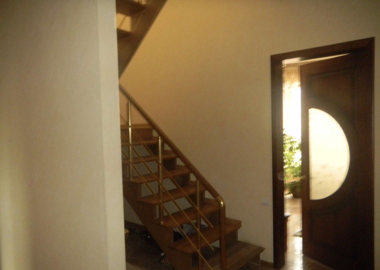 Будинок на вул. Черноморцев, 306 м², 119 900$ — FAKTOR