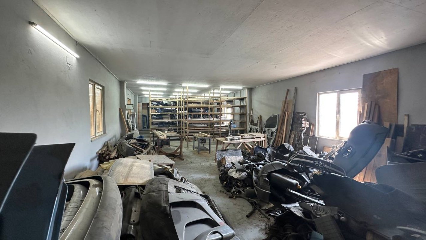 Комерційна нерухомість на вул. Паустовского, 700 м², 150 000$ — FAKTOR
