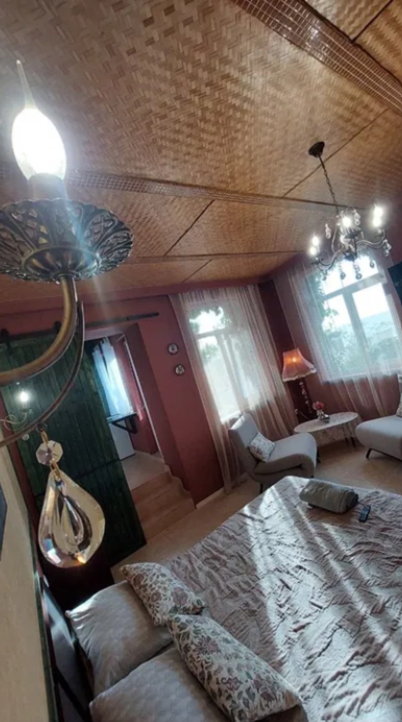 Комерційна нерухомість на вул. Солнечная (Совиньон), 250 м², 400 000$ — FAKTOR