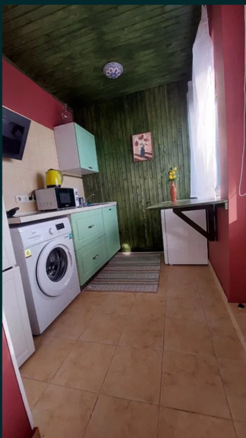 Комерційна нерухомість на вул. Солнечная (Совиньон), 250 м², 400 000$ — FAKTOR