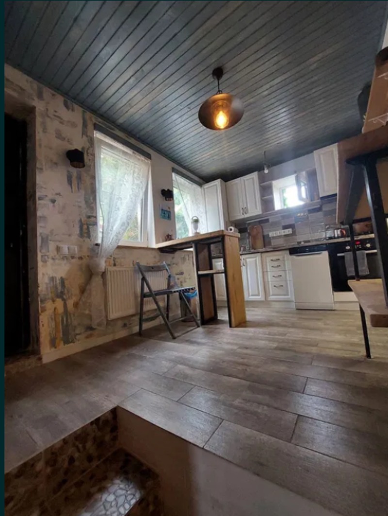 Комерційна нерухомість на вул. Солнечная (Совиньон), 250 м², 400 000$ — FAKTOR
