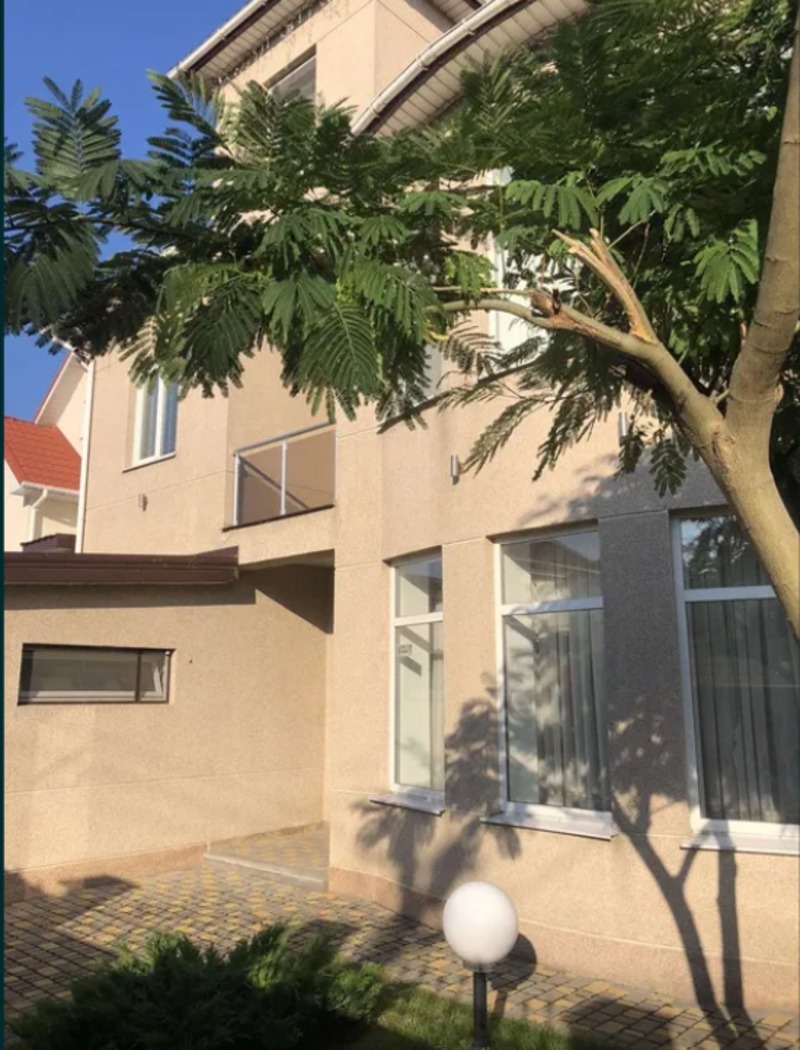Будинок на вул. Мастерская, 179 м², 235 000$ — FAKTOR