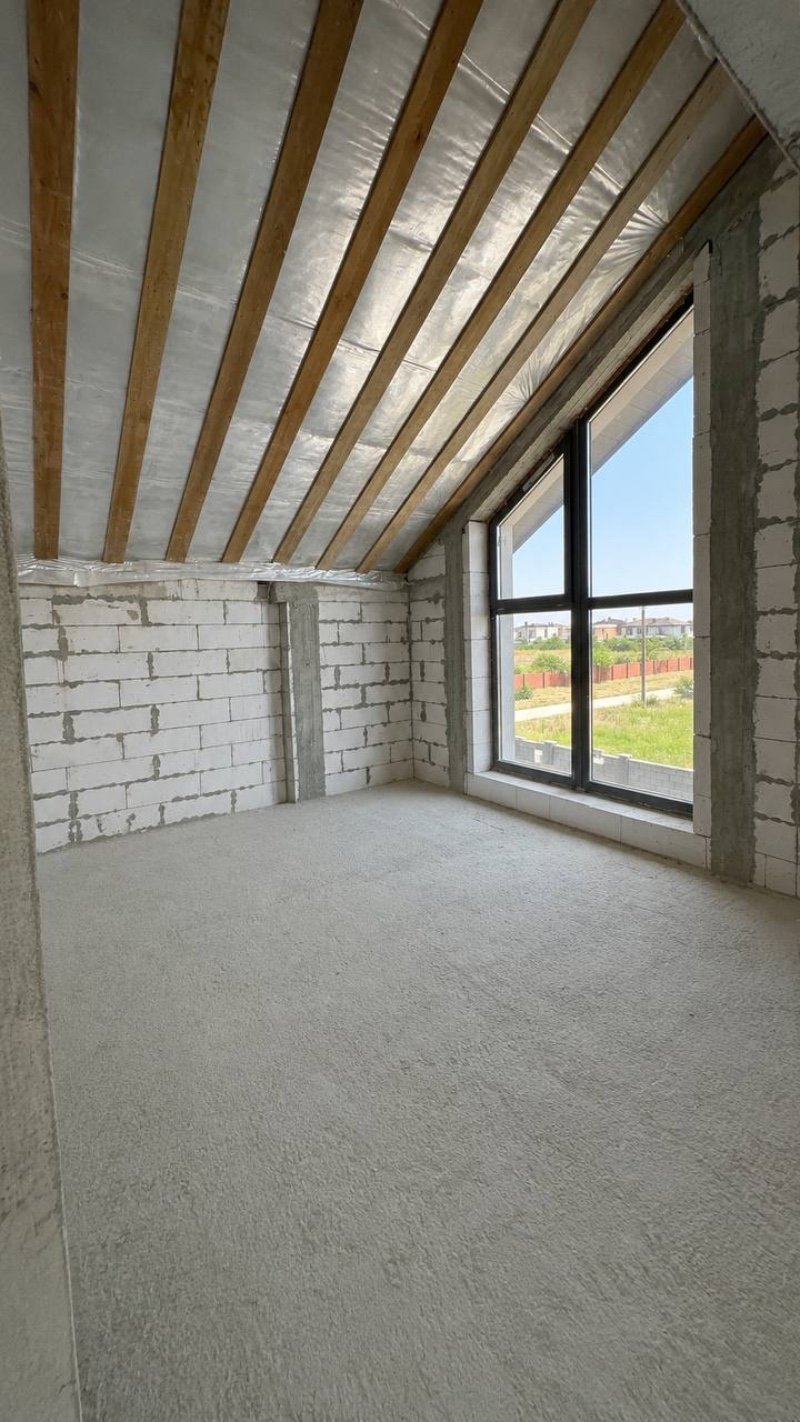 Дом на ул. Центральная (Червоный хутор), 362 м², 600 000$ — FAKTOR