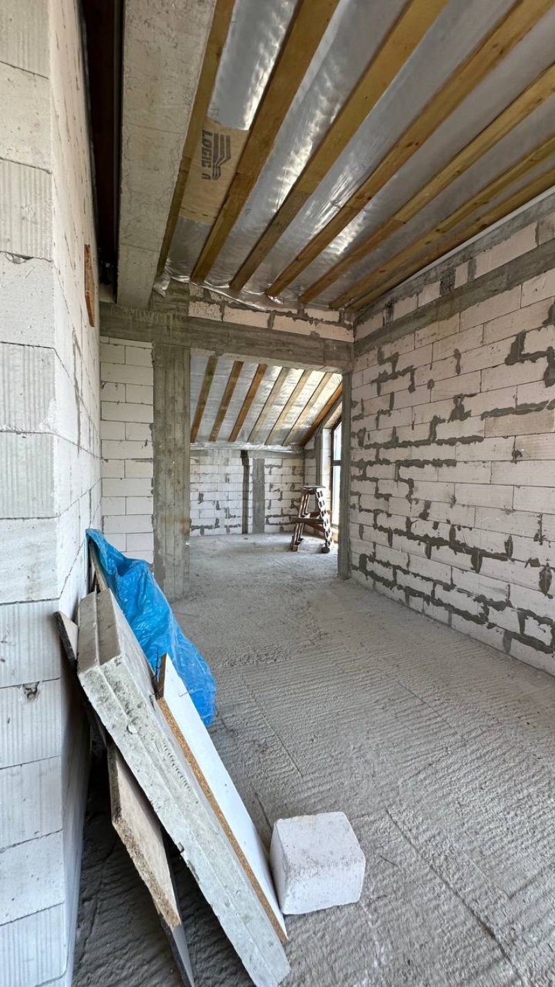 Дом на ул. Центральная (Червоный хутор), 362 м², 600 000$ — FAKTOR