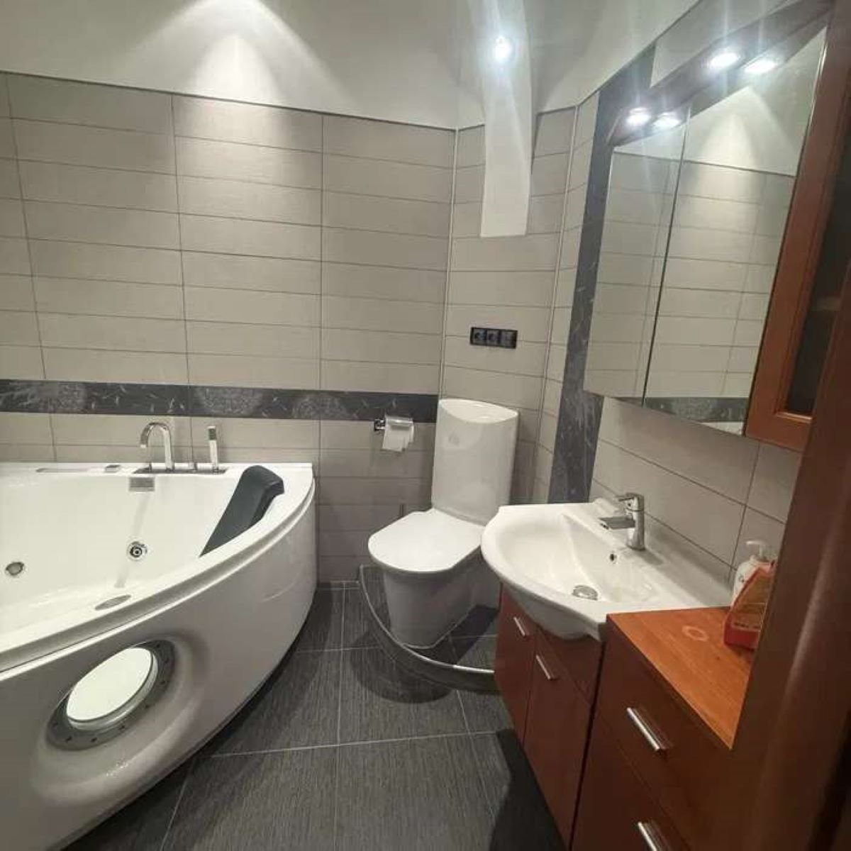 Квартира на ул. Говорова Маршала, 135 м², 210 000$ — FAKTOR