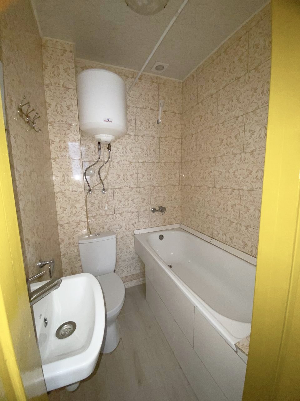Квартира на вул. Бугаевская, 15 м², 17 000$ — FAKTOR