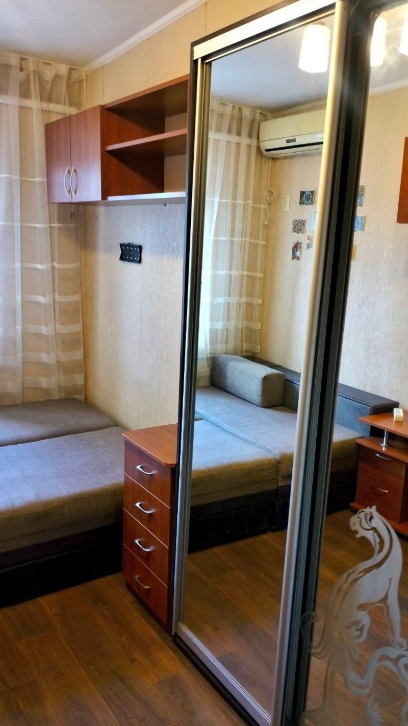 Квартира на вул. Краснова, 15 м², 8 500$ — FAKTOR