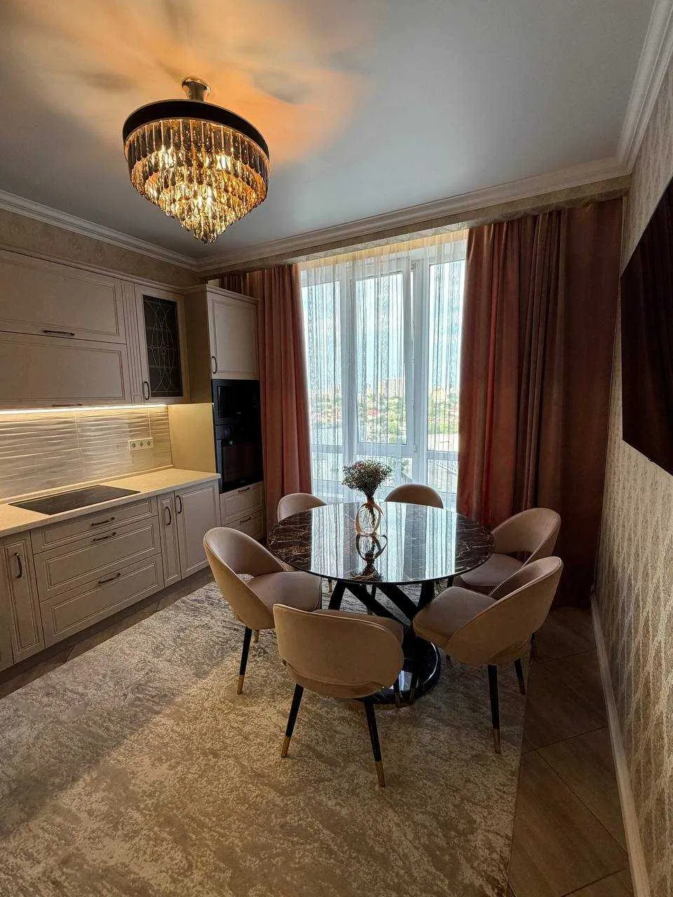 Квартира на вул. Толбухина, 65 м², 110 000$ — FAKTOR