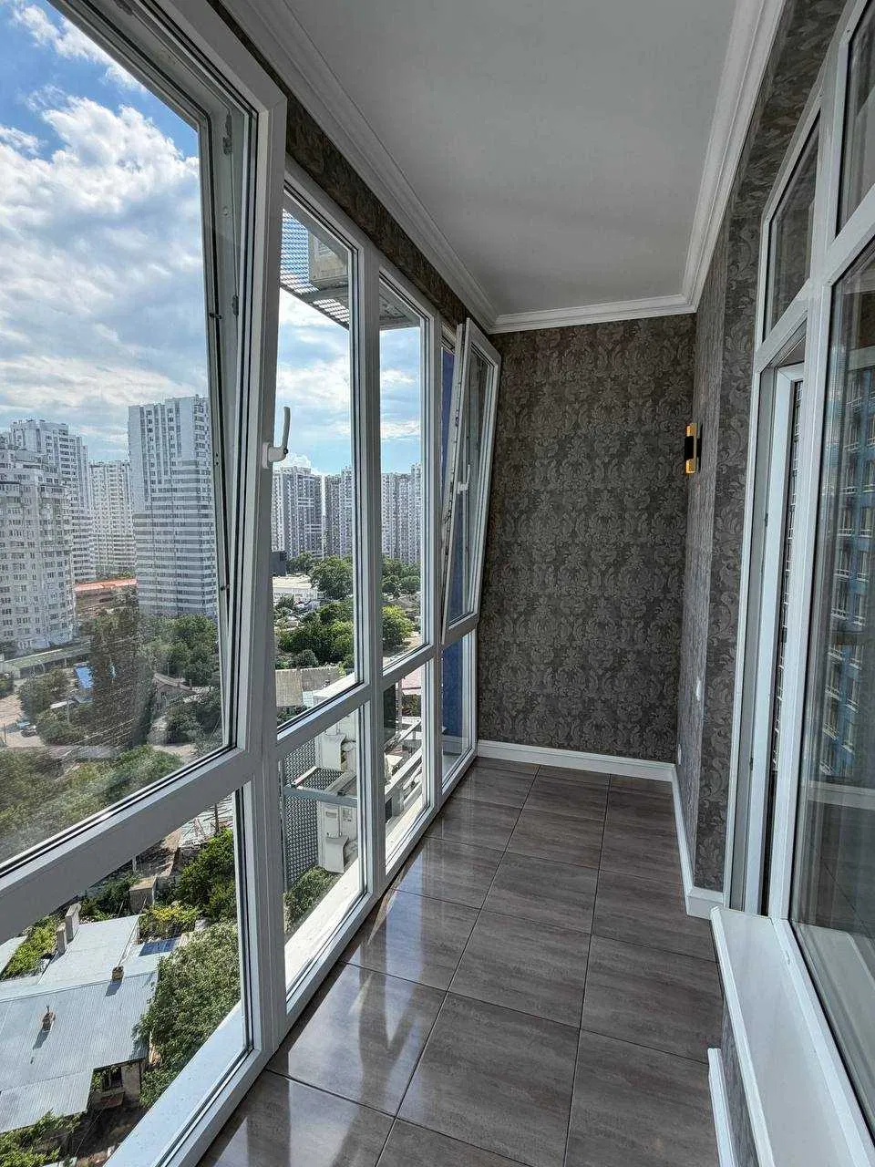 Квартира на ул. Толбухина, 65 м², 110 000$ — FAKTOR