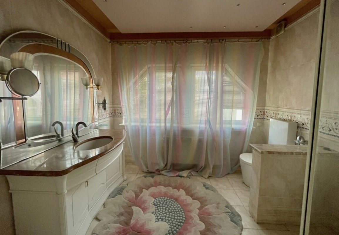Будинок на вул. Львовская, 475 м², 421 000$ — FAKTOR