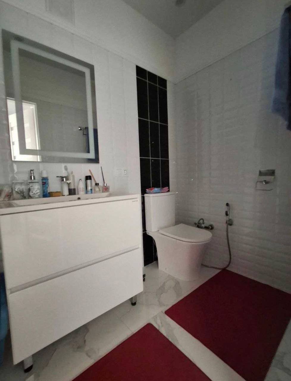 Квартира на ул. Независимости, 50 м², 50 000$ — FAKTOR