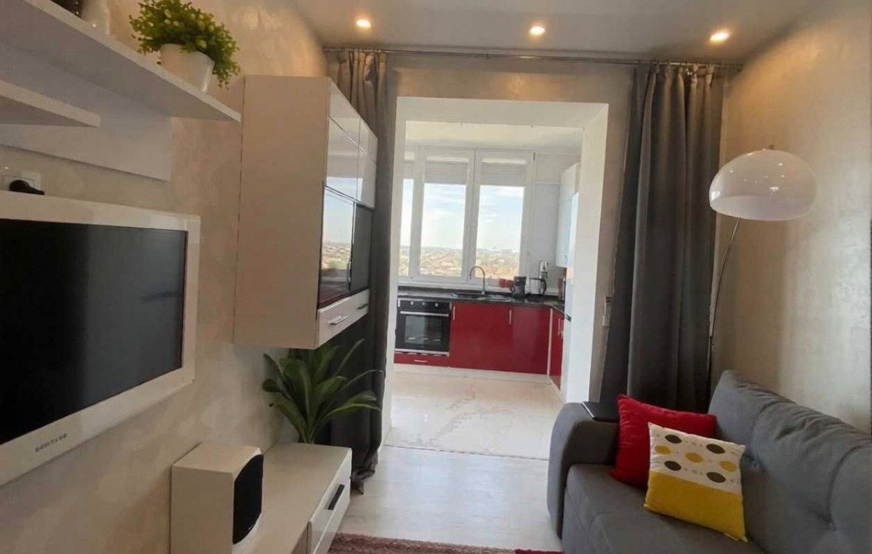 Квартира на ул. Независимости, 50 м², 50 000$ — FAKTOR