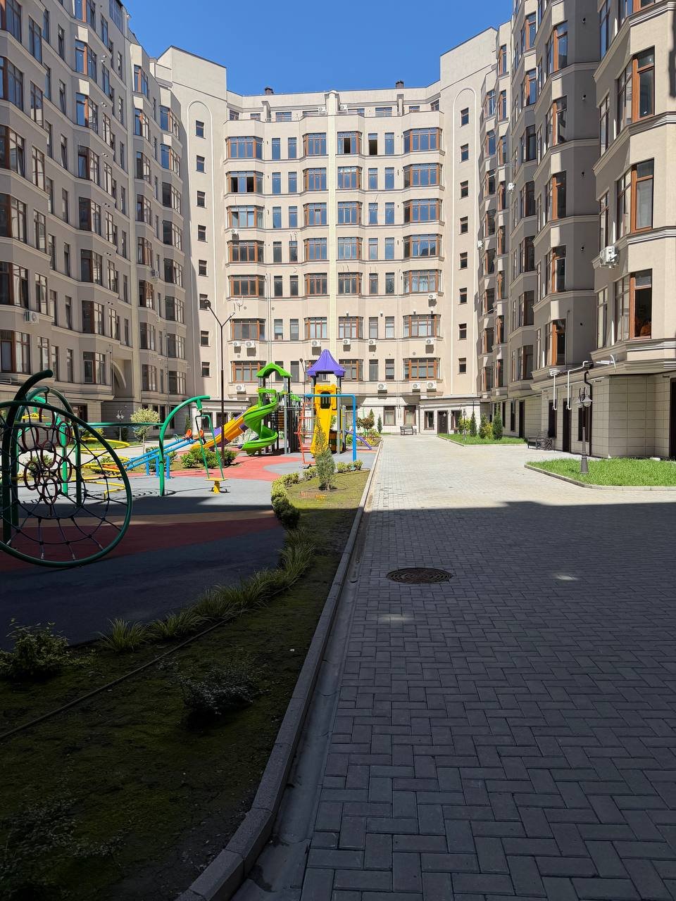 Квартира на вул. Дача Ковалевского, 97 м², 110 900$ — FAKTOR