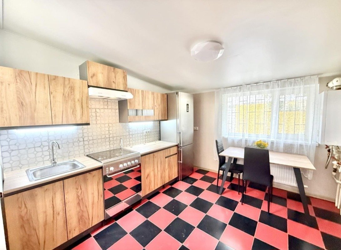 Квартира на вул. Богдана Хмельницкого, 45 м², 45 000$ — FAKTOR