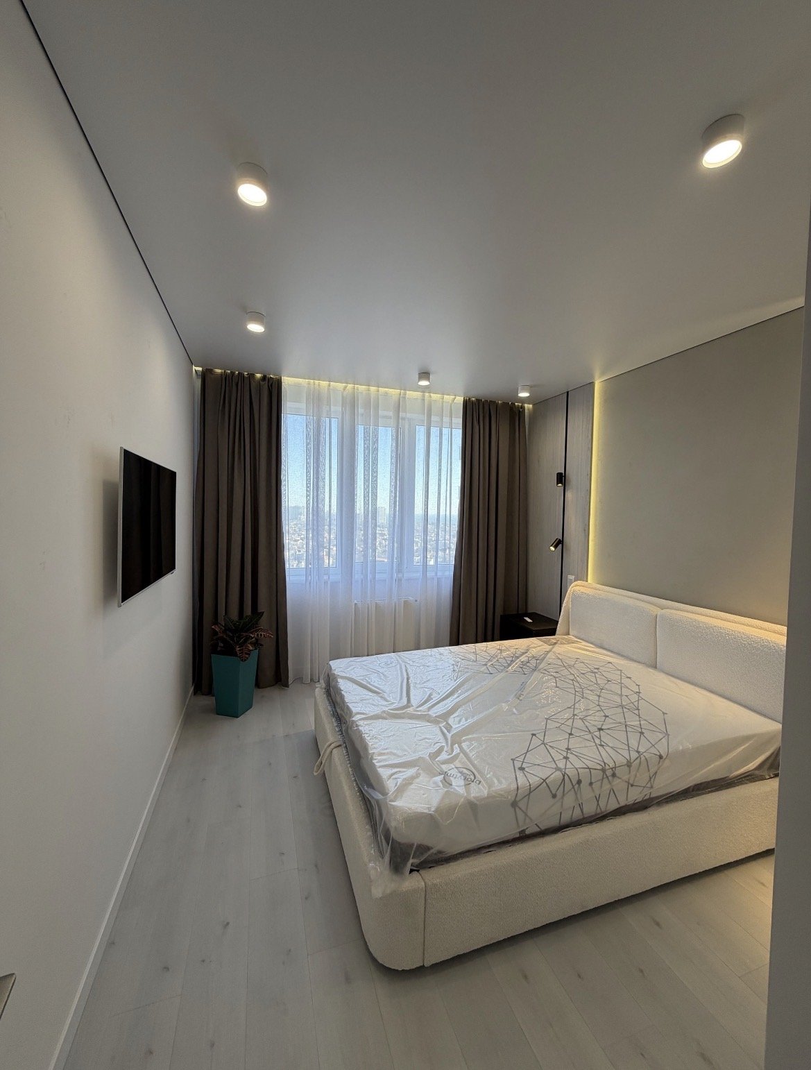 Квартира на вул. Жаботинского, 45 м², 90 000$ — FAKTOR