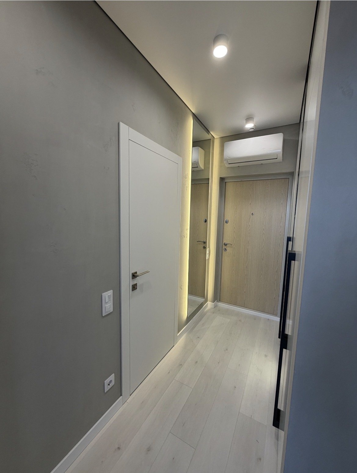 Квартира на вул. Жаботинского, 45 м², 90 000$ — FAKTOR