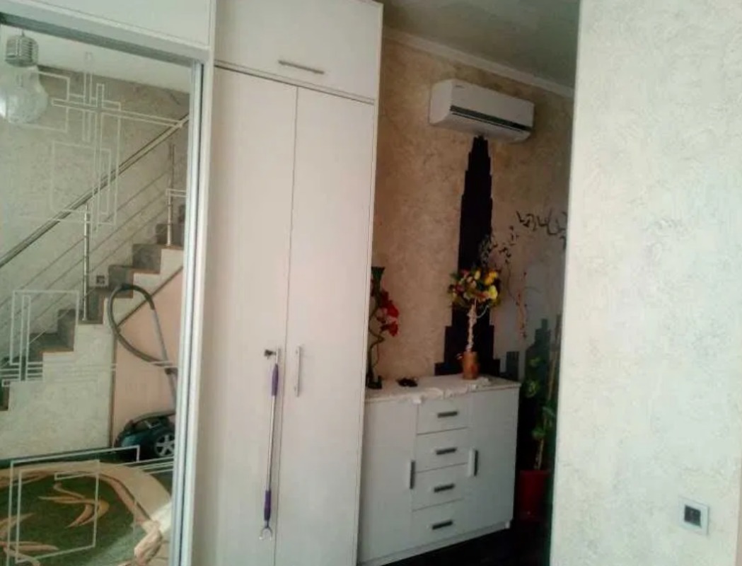 Квартира на вул. Дальняя, 62 м², 67 000$ — FAKTOR