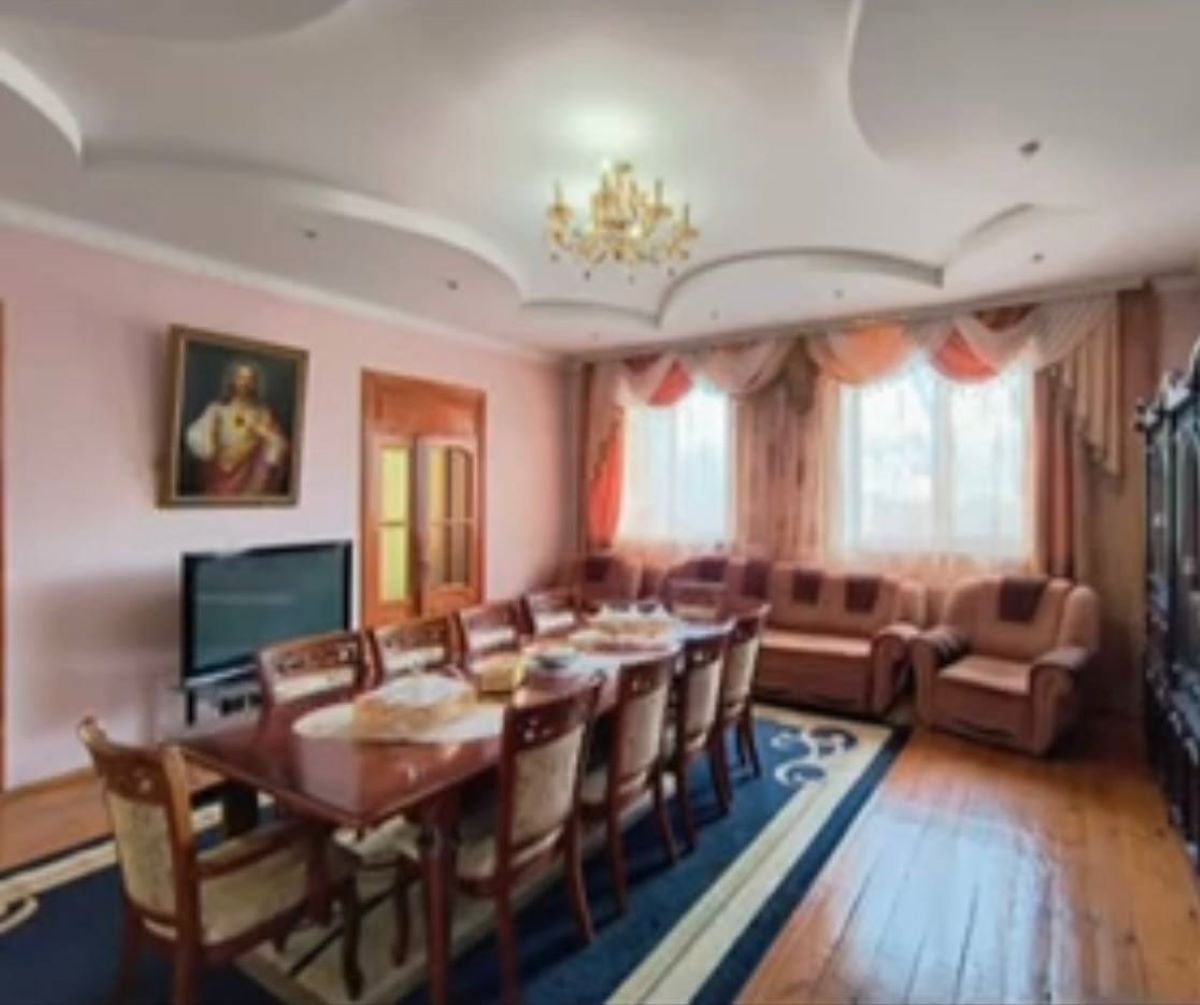 Дом на ул. Степана Разина, 201 м², 140 000$ — FAKTOR