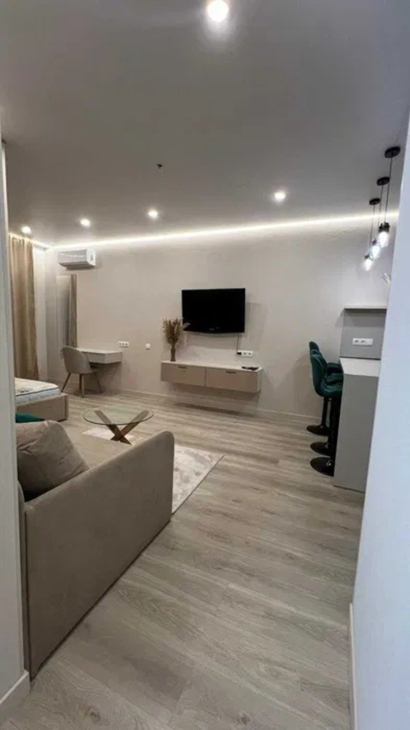 Квартира на вул. Литературная, 39 м², 87 000$ — FAKTOR