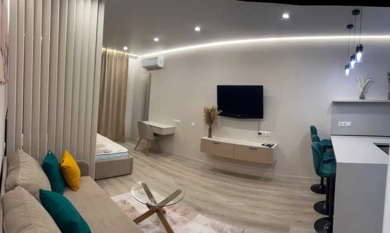 Квартира на вул. Литературная, 39 м², 87 000$ — FAKTOR