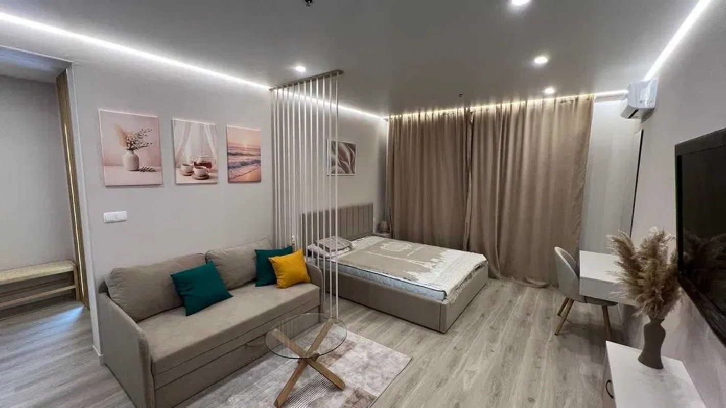 Квартира на вул. Литературная, 39 м², 87 000$ — FAKTOR