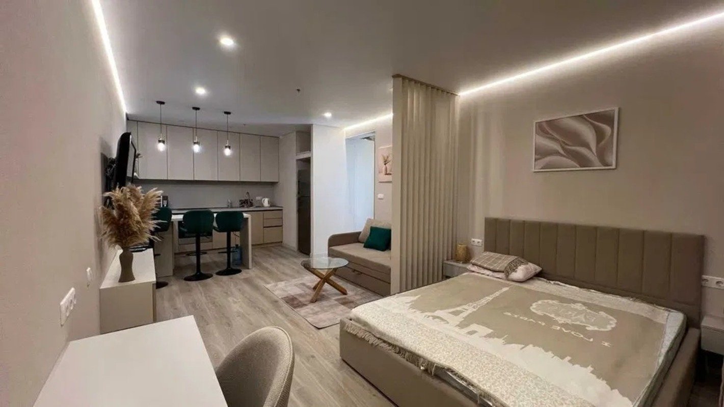 Квартира на вул. Литературная, 39 м², 87 000$ — FAKTOR