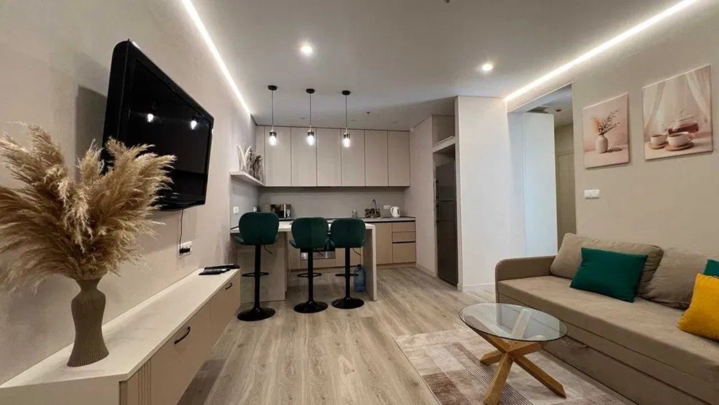 Квартира на вул. Литературная, 39 м², 87 000$ — FAKTOR