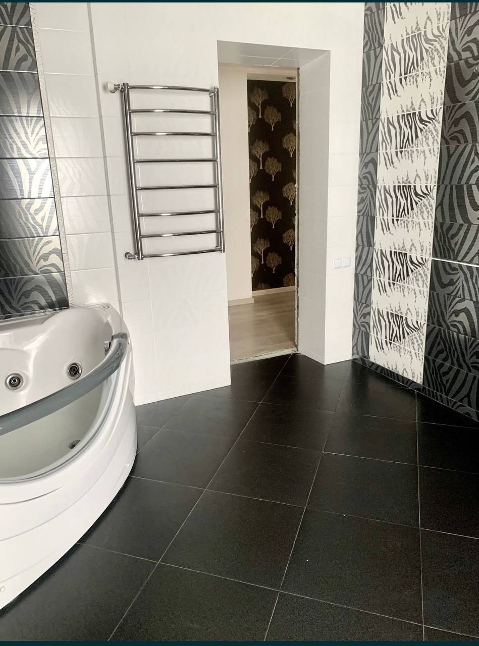 Квартира на вул. Палубная, 170 м², 190 000$ — FAKTOR