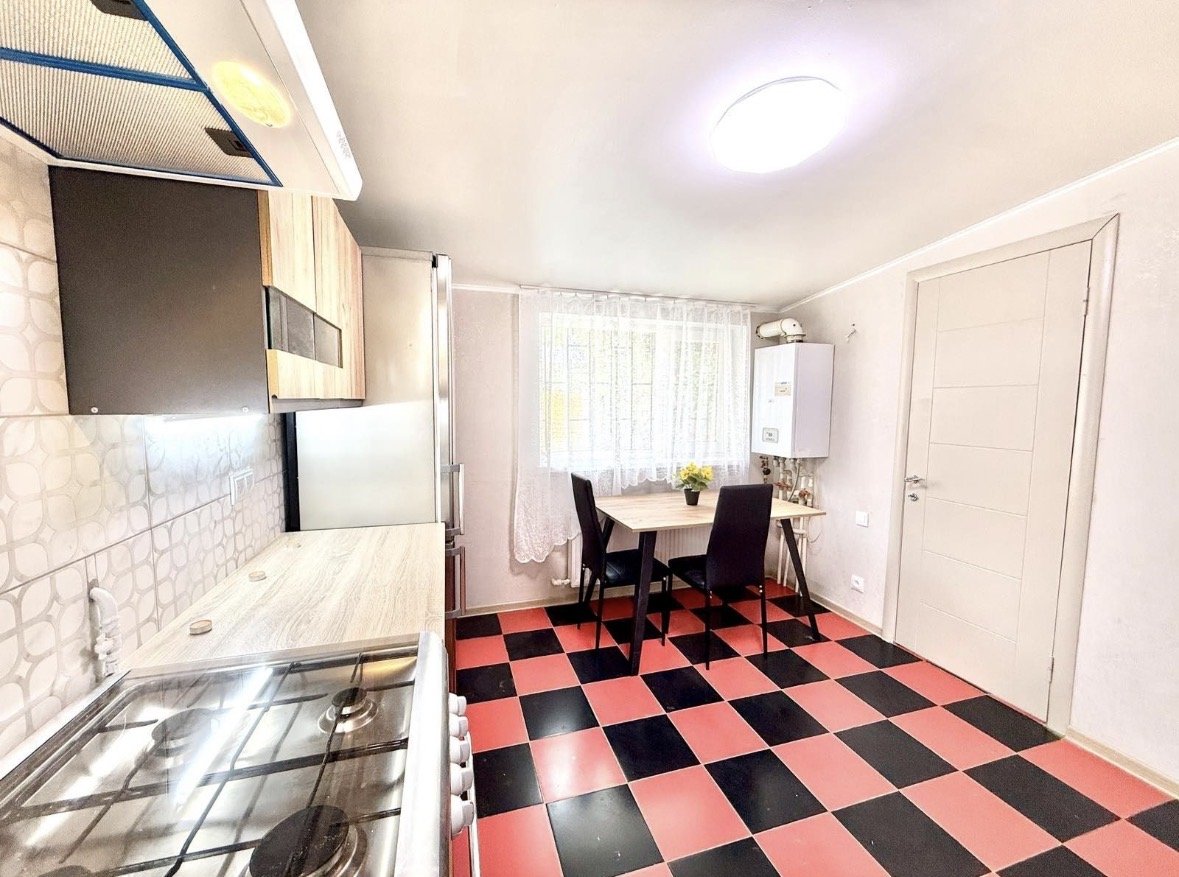 Квартира на вул. Богдана Хмельницкого, 45 м², 45 000$ — FAKTOR