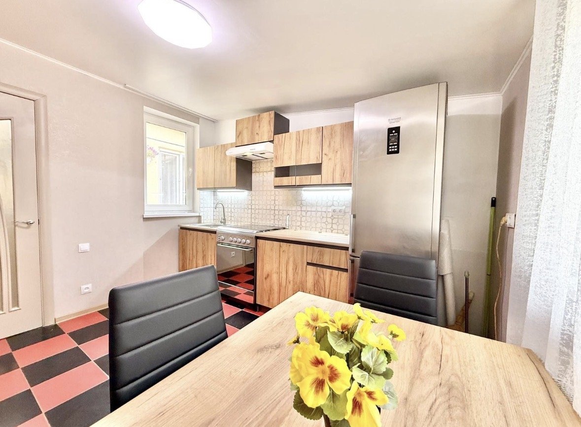Квартира на вул. Богдана Хмельницкого, 45 м², 45 000$ — FAKTOR