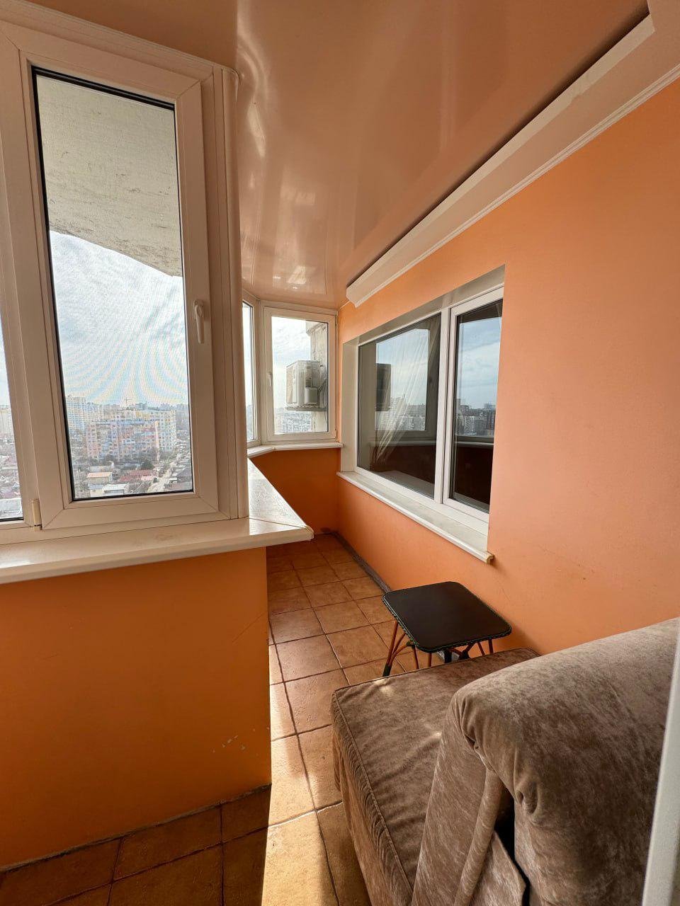 Квартира на вул. Небесной Сотни проспект, 38 м², 45 000$ — FAKTOR